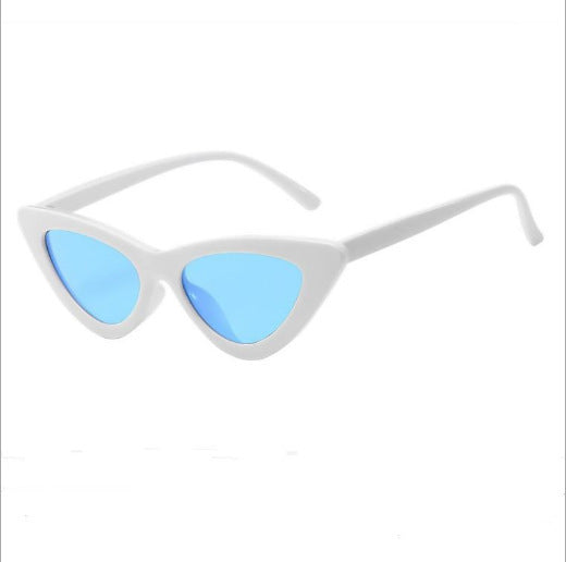Retro Triangle Cat Eye Net Red Sunglasses