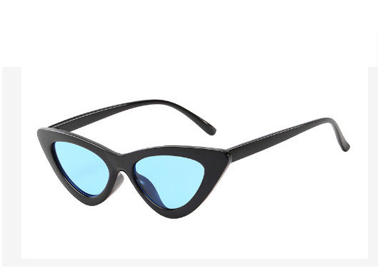 Retro Triangle Cat Eye Net Red Sunglasses