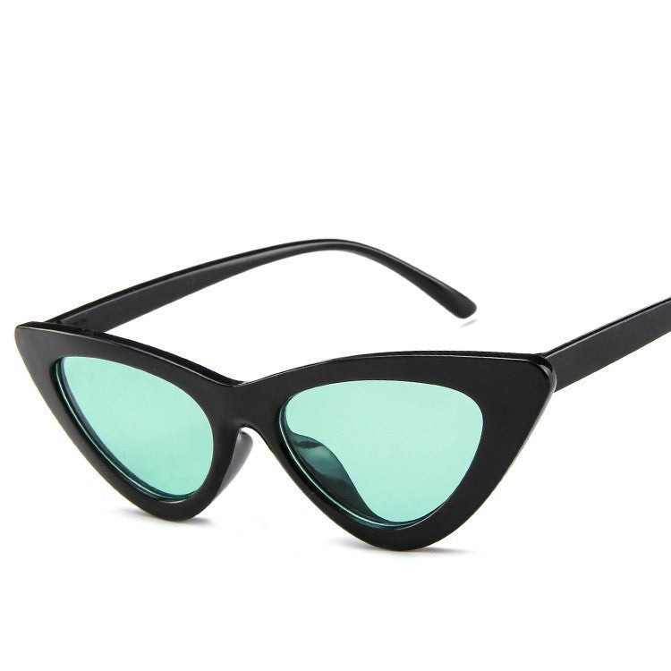 Retro Triangle Cat Eye Net Red Sunglasses