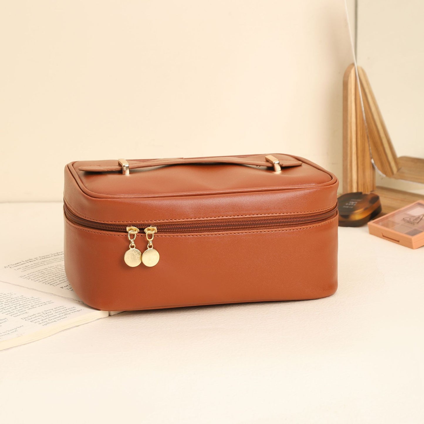 Large Capacity PU Waterproof Student Portable Portable Toiletry Bag
