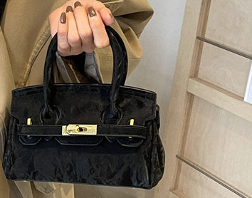 Retro Fashion Portable Large Capacity Bag Ladies