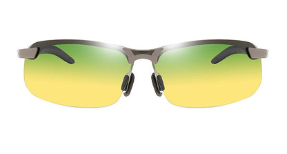 Polarising color-changing sunglasses